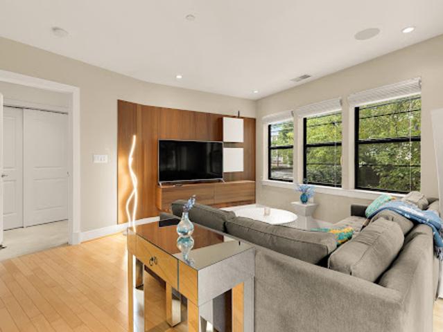 Apartment for sale in Washington, Washington DC