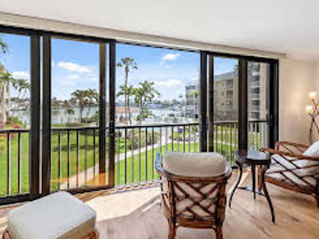 Apartment for sale in Naples Apartment for sale in Naples