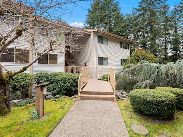 Apartment for sale in University Place, Washington