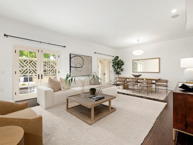 Apartment for sale in Beverly Hills, California