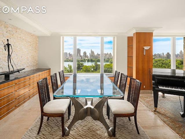Apartment for sale in Arverne, New York
