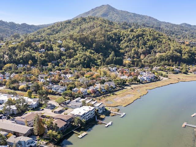 Apartment for sale in Greenbrae, California