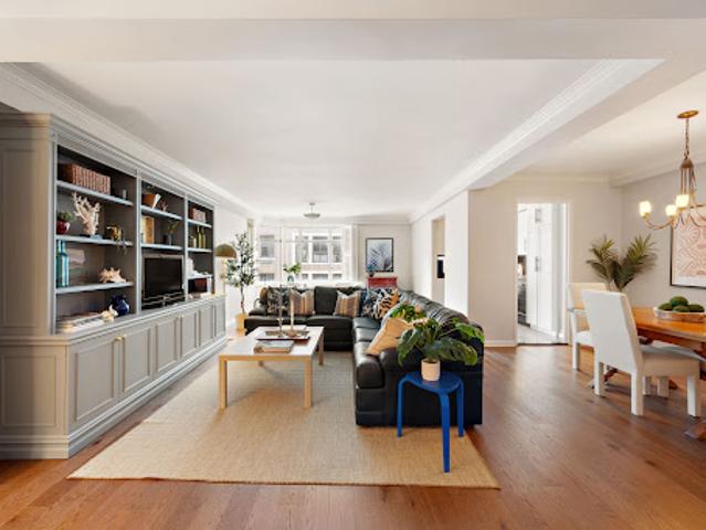 Apartment for sale in Arverne, New York