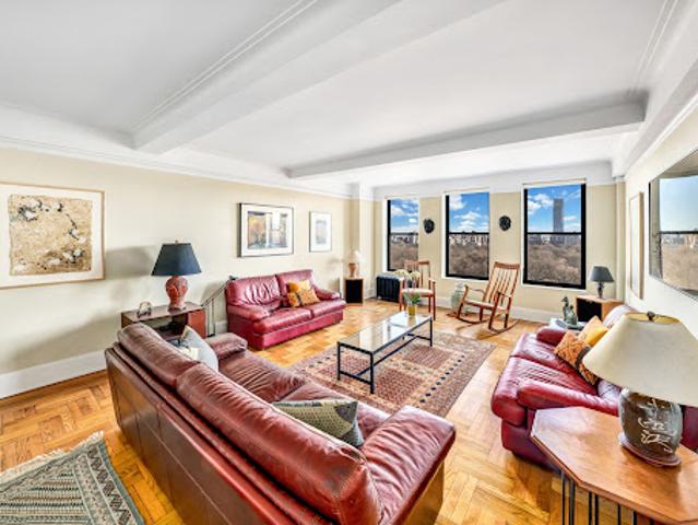 Apartment for sale in Arverne, New York