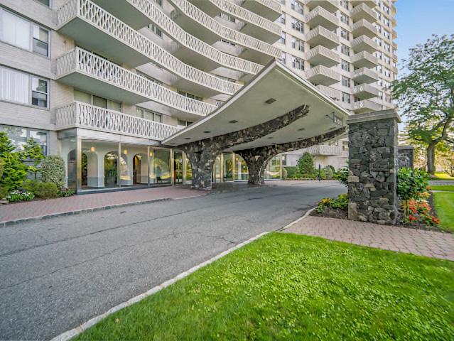 Apartment for sale in Fort Lee, New Jersey