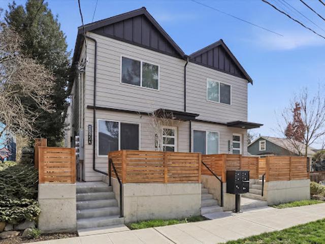 Apartment for sale in Seattle, Washington