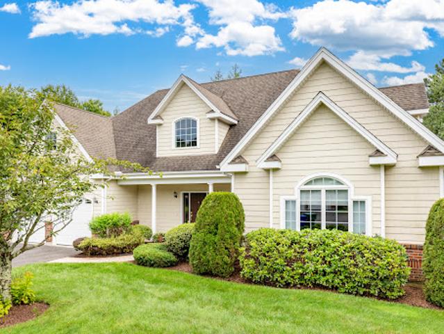 Apartment for sale in Bloomfield, Connecticut
