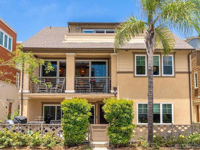 Apartment for sale in San Diego, California