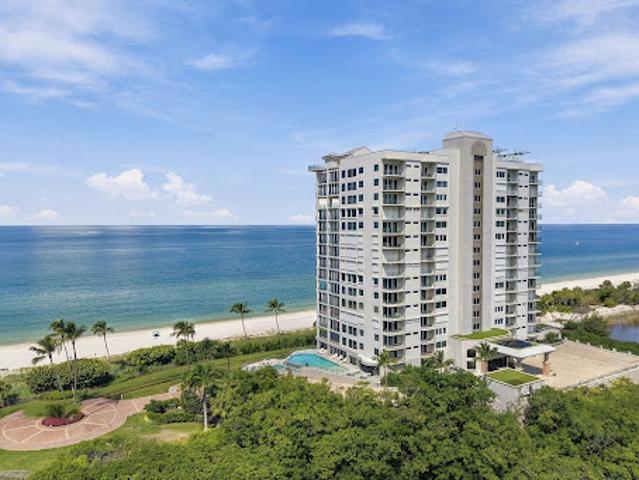 Apartment for sale in Naples, Florida