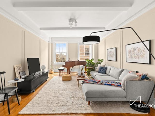 Apartment for sale in Arverne, New York