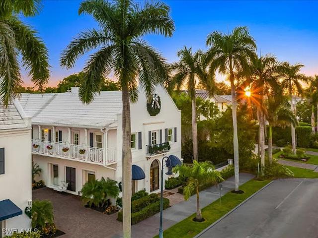 Apartment for sale in Naples, Florida