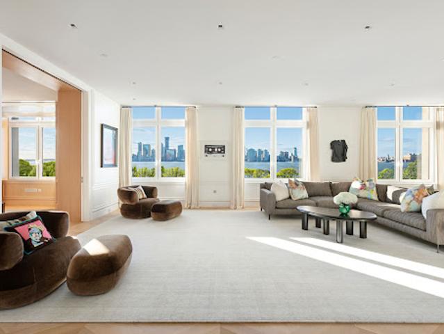 Apartment for sale in Arverne, New York