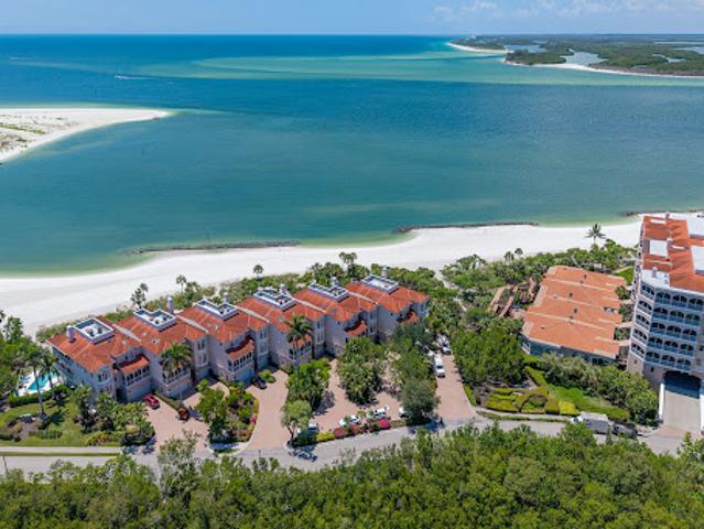 Apartment for sale in Marco Island
