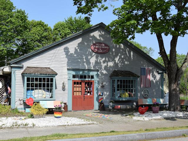 Apartment for sale in Old Lyme