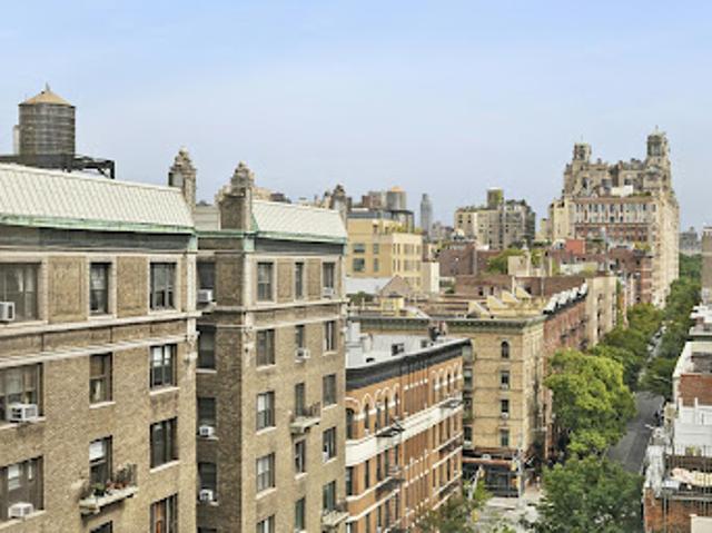 Apartment for sale in Arverne, New York