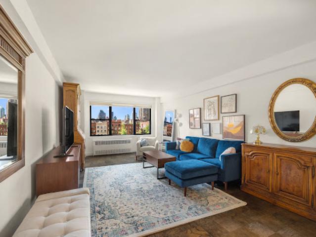 Apartment for sale in Arverne, New York