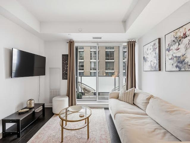 Apartment for sale in Woburn, Ontario