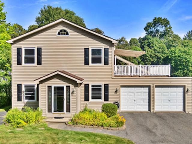 Apartment for sale in Berkshire, Massachusetts