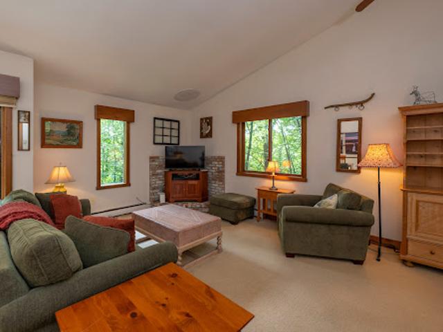 Apartment for sale in Plantsville, Vermont