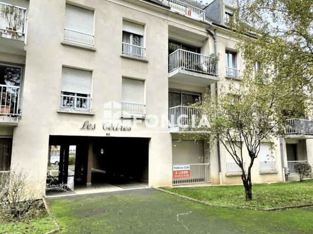 Studio location à Faubourg Sainte-Catherine, Châtellerault