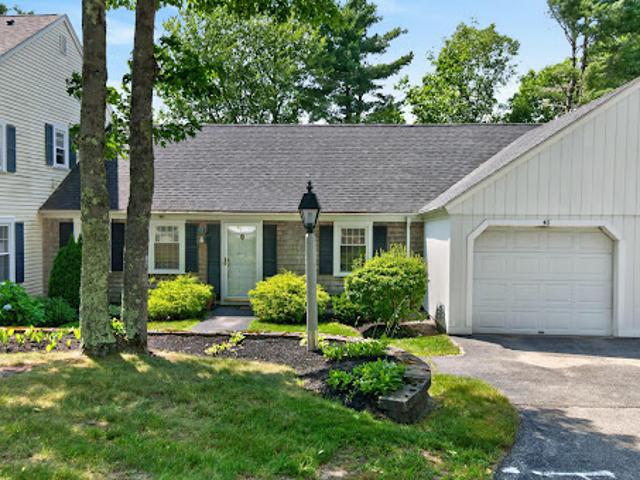 Apartment for sale in Falmouth, Maine