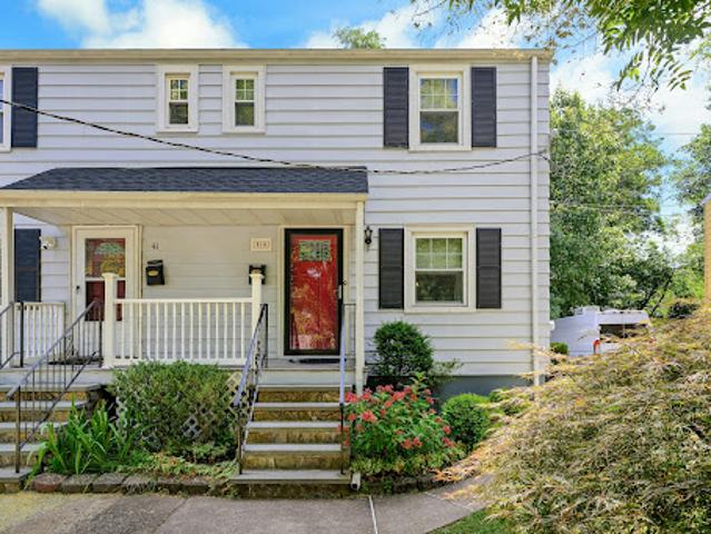 Apartment for sale in Summit, New Jersey