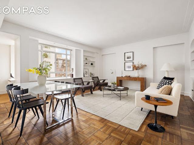 Apartment for sale in Arverne, New York