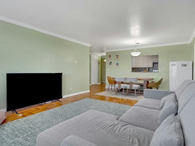 Apartment for sale in Fort Lee, New Jersey