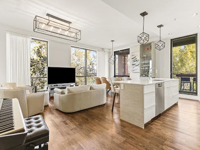 Apartment for sale in Capitale-Nationale, Québec