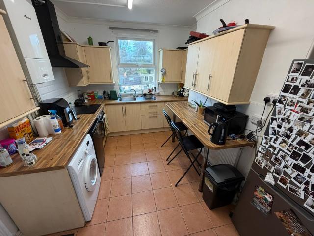 Apartment for rent in Nangreaves, Wales