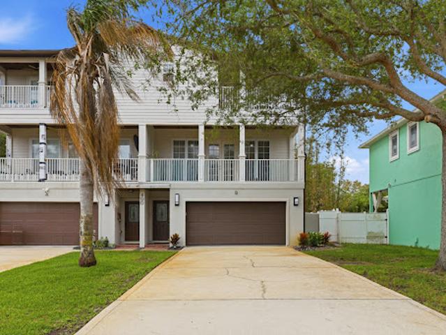 Apartment for sale in Jacksonville Beach, Florida