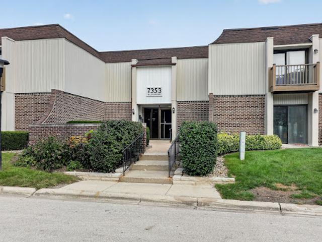 Apartment for sale in Downers Grove, DuPage County