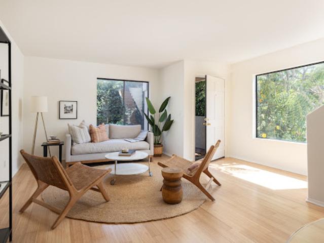 Apartment for sale in Los Angeles