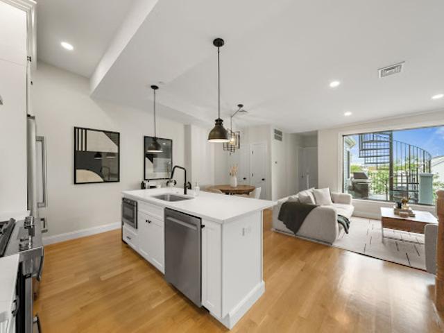 Apartment for sale in Boston