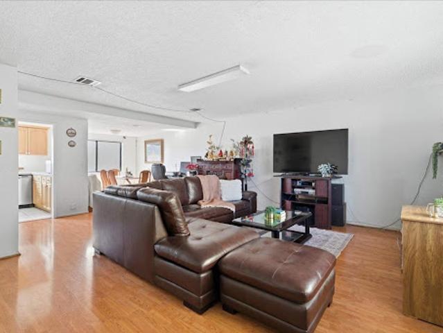 Apartment for sale in Alhambra, California