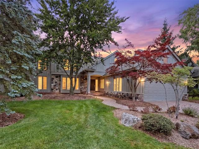 Apartment for sale in West Bloomfield, Michigan