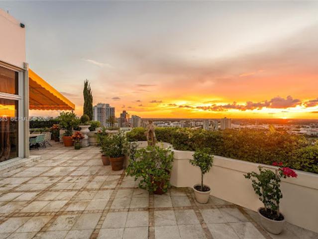 Apartment for sale in Miami, Florida