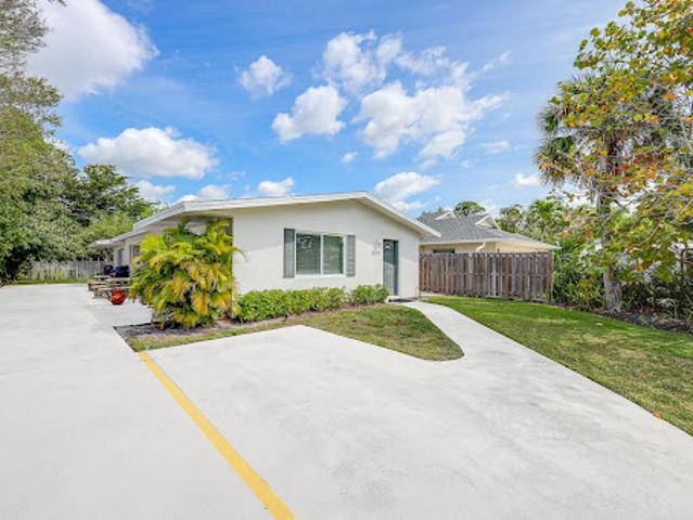 Apartment for sale in Naples, Florida