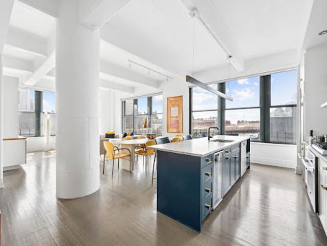 Apartment for sale in Arverne, New York