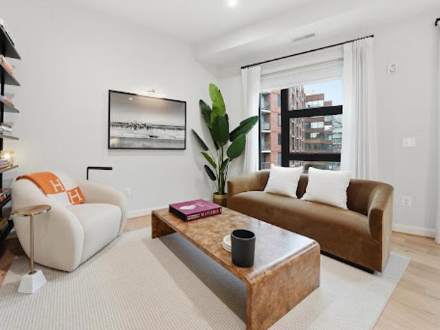 Apartment for sale in Washington, Washington DC