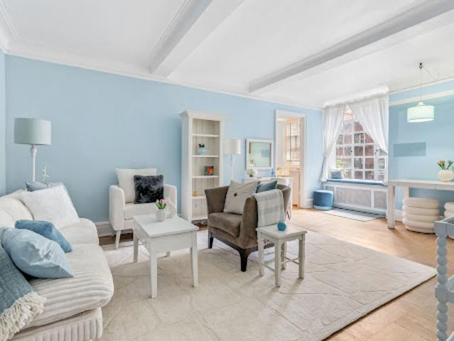 Apartment for sale in Arverne, New York
