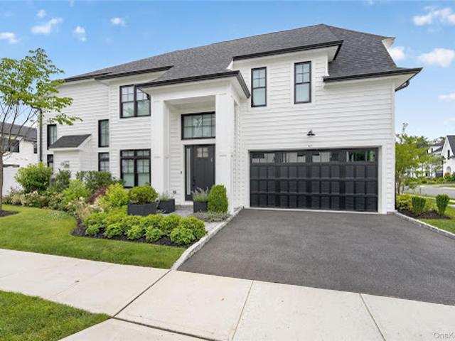 Apartment for sale in Nassau, New York