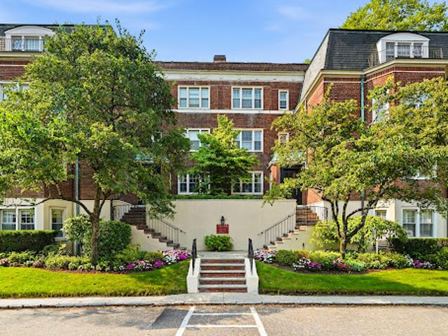 Apartment for sale in Scarsdale, New York