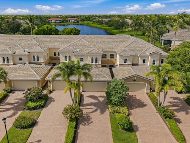Apartment for sale in Naples, Florida