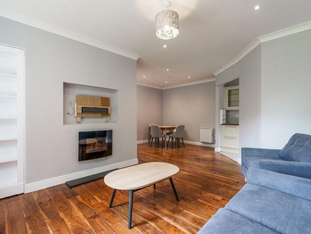 Apartment to rent in Bluebell, North Tipperary
