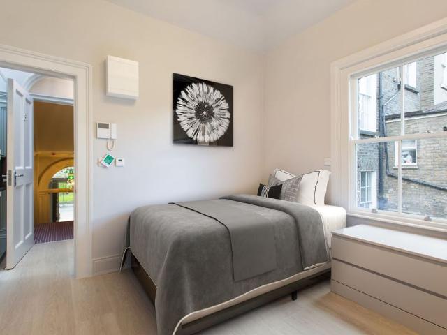 Studio to rent in Bluebell, North Tipperary