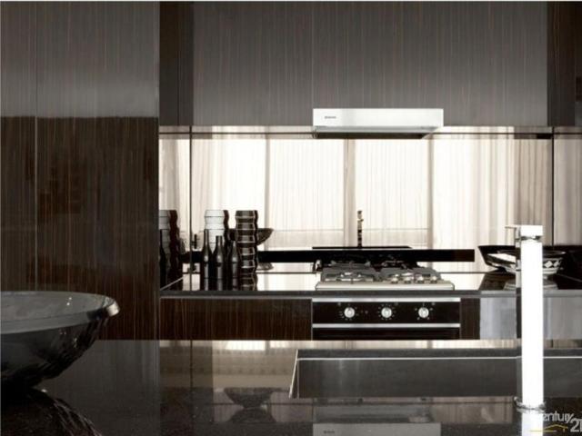 Apartment for rent in Benowa, Gold Coast City