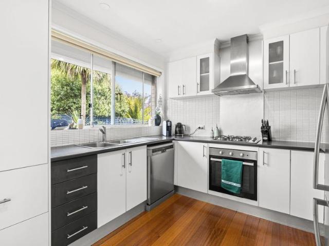 Apartment for sale in Bentleigh East, Melbourne