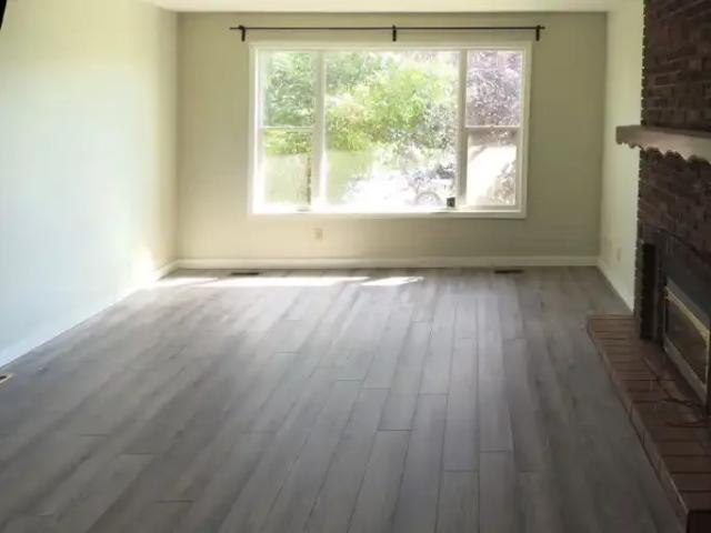 Apartment for rent in Pineridge, Calgary