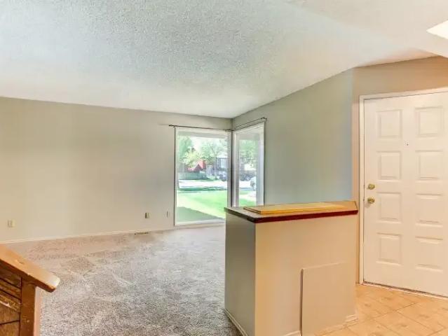 Apartment for rent in Northwest, Alberta